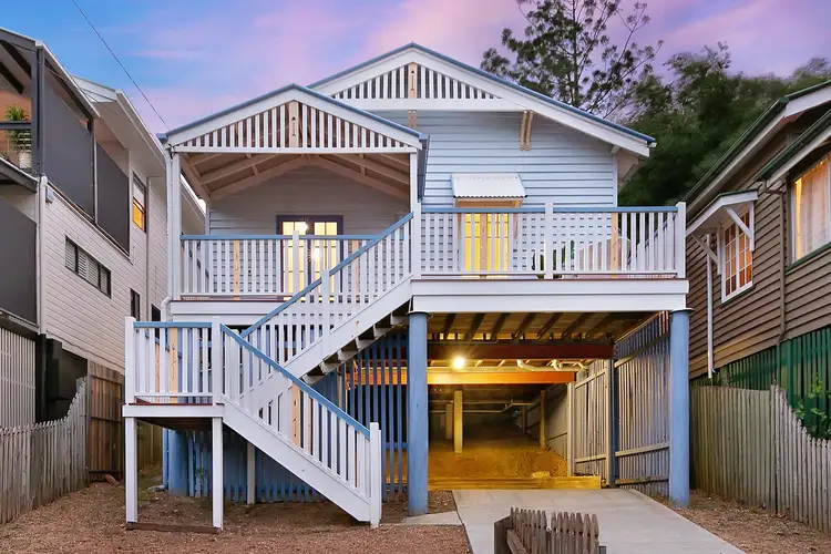 113 Empress Terrace, Bardon QLD 4065