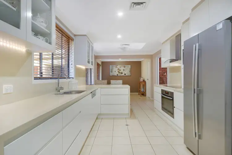 5 Tipping Place, Ambarvale NSW 2560