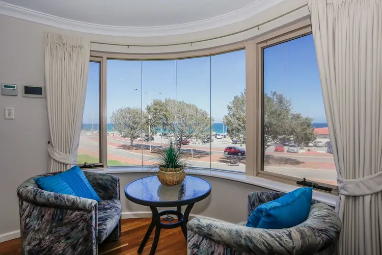 85/160 West Coast Drive, Sorrento WA 6020
