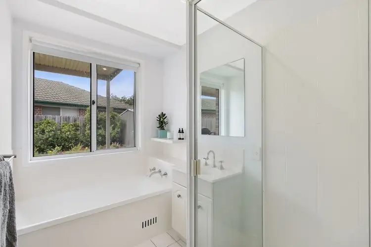 Fifth view of Homely house listing, 20 Lorraine Avenue, Berkeley Vale NSW 2261