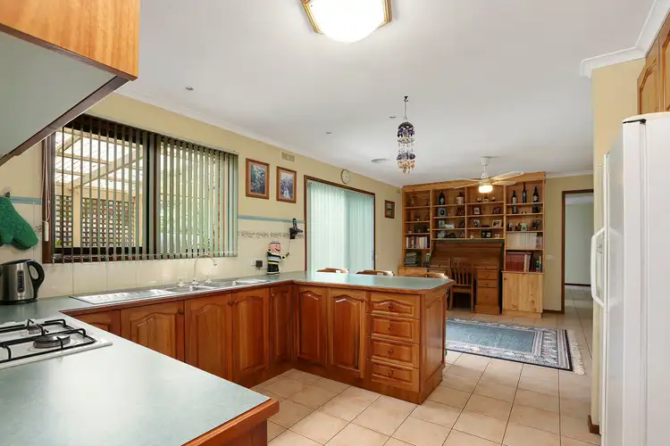 Fourth view of Homely house listing, 2 Goldfinch Grove, Lara VIC 3212