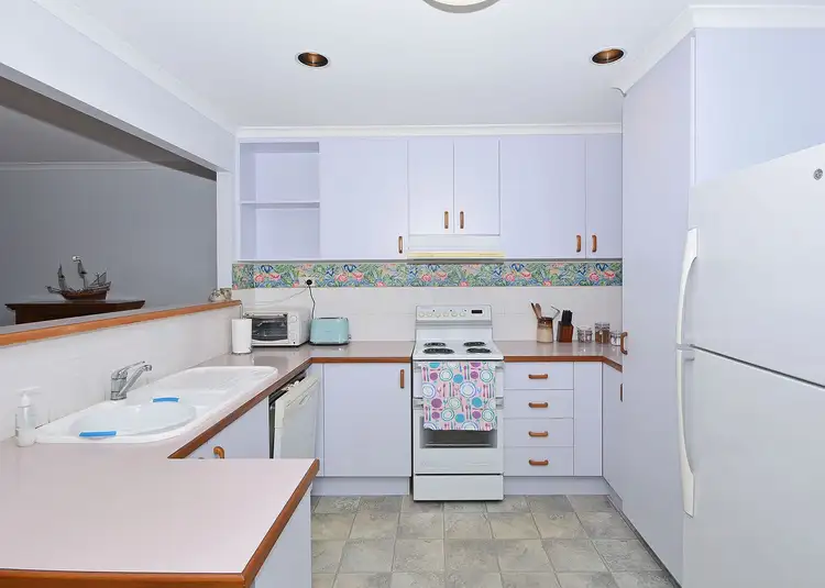 Fifth view of Homely unit listing, 8/174 Cypress Street, Urangan QLD 4655