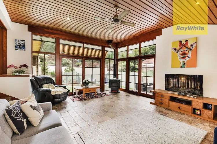 4 Cato Place, Illawong NSW 2234