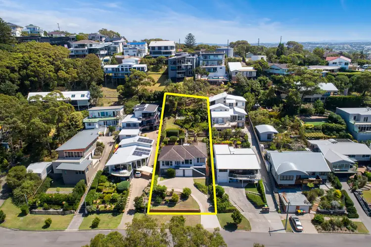 38 Rowan Crescent, Merewether NSW 2291