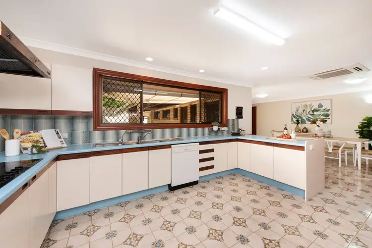 Fifth view of Homely house listing, 14 Urquhart Street, Carindale QLD 4152