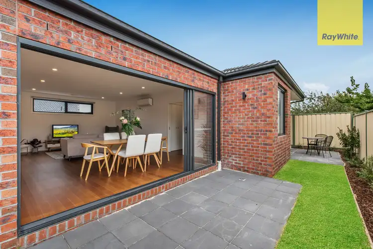 2/2 Sirius Court, Keilor Downs VIC 3038