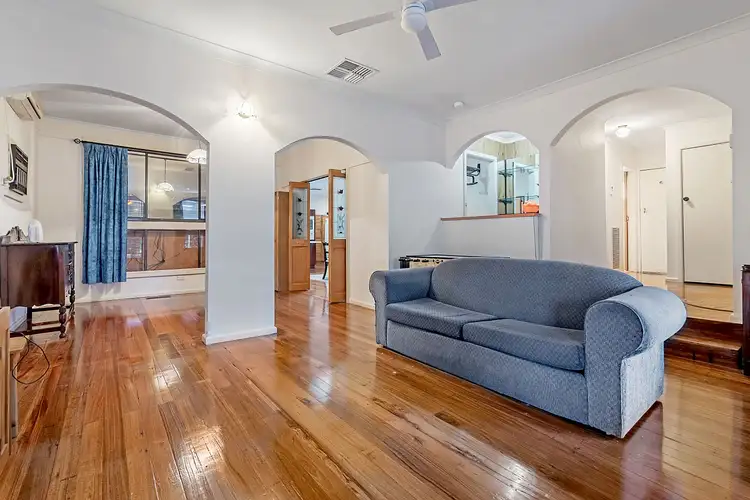 Seventh view of Homely house listing, 4 Bee Court, Craigieburn VIC 3064