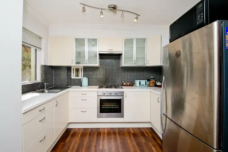 1/25 Drabble Road, Scarborough WA 6019