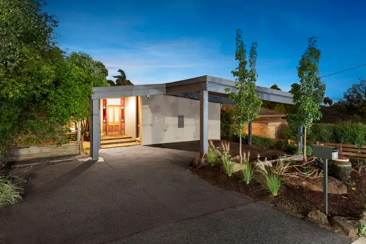 32 Robern Parade, Viewbank VIC 3084