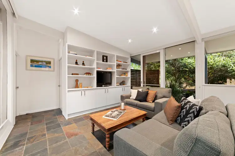 Fourth view of Homely house listing, 32 Robern Parade, Viewbank VIC 3084