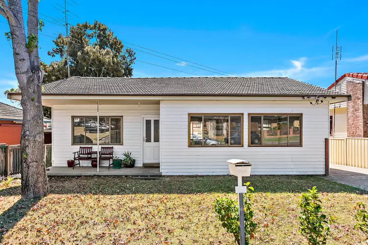 15 Macquarie Street, Albion Park NSW 2527