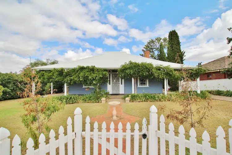 21 Hills Street, Young NSW 2594