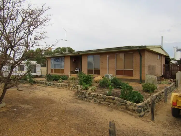 28 Christie Street, Three Springs WA 6519