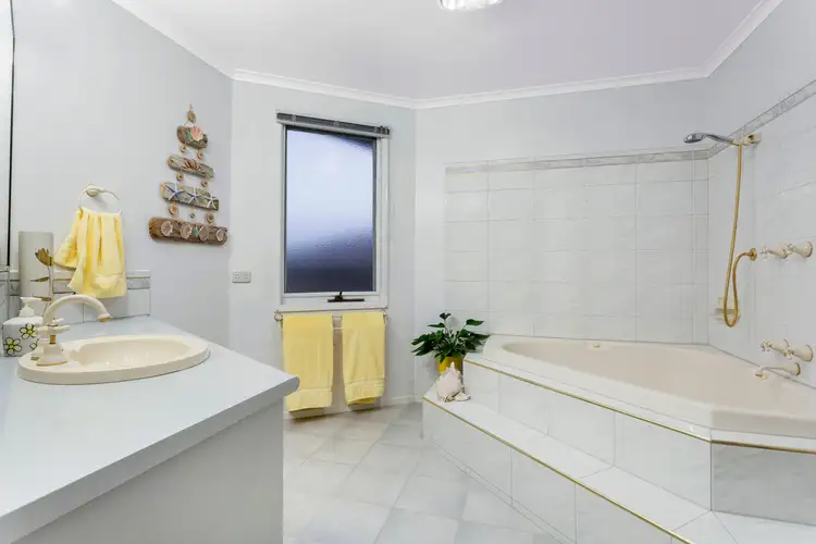 Fifth view of Homely house listing, 35 Willow Road, Frankston VIC 3199