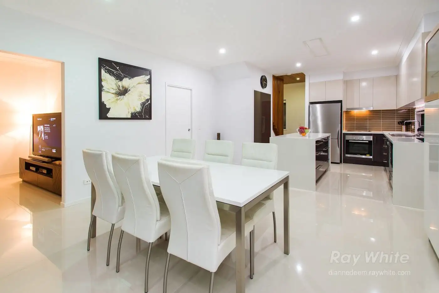 Main view of Homely house listing, 10 Lauder Street, Mount Gravatt East QLD 4122