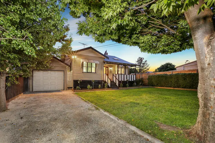 6 Batman Close, Belmont VIC 3216