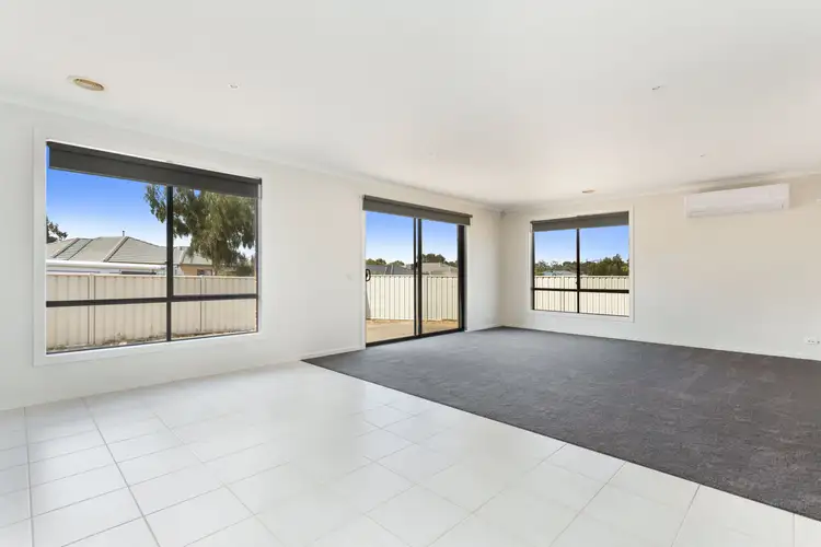 Fourth view of Homely house listing, 2 Mallee Place, Epsom VIC 3551