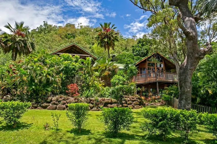 Second view of Homely house listing, 8/7 Tari Place, Trinity Beach QLD 4879