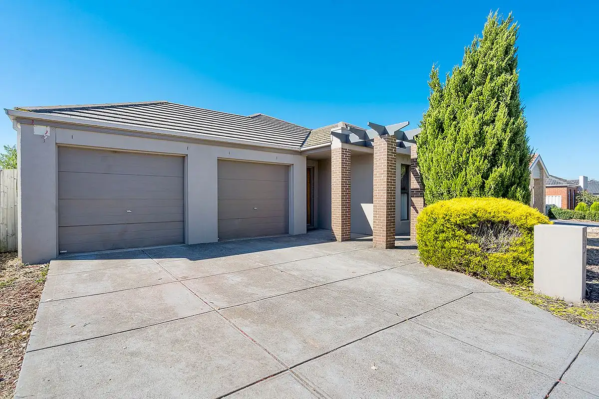 Main view of Homely house listing, 8 Eastwood Place, Craigieburn VIC 3064