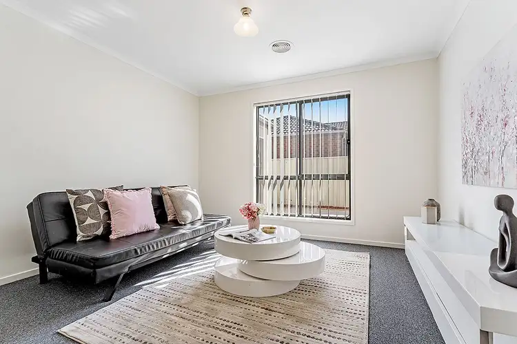 Sixth view of Homely house listing, 8 Eastwood Place, Craigieburn VIC 3064