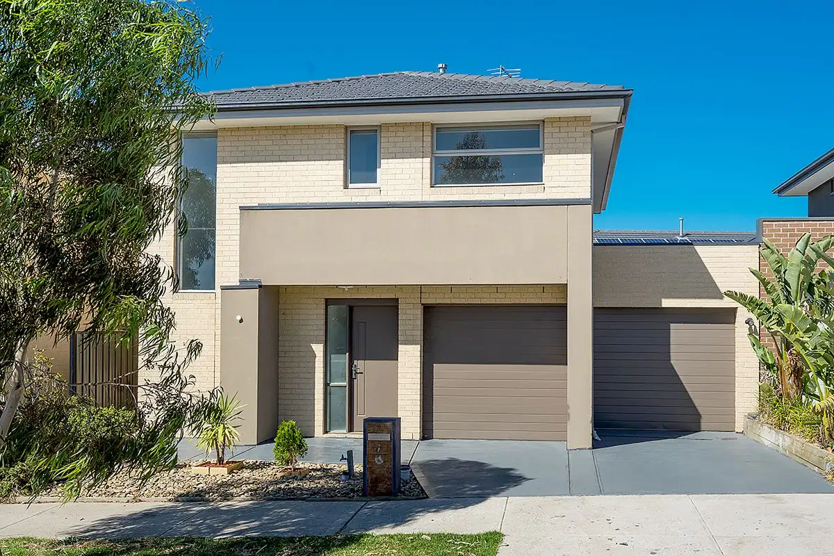 Main view of Homely house listing, 5 Versant Drive, Craigieburn VIC 3064