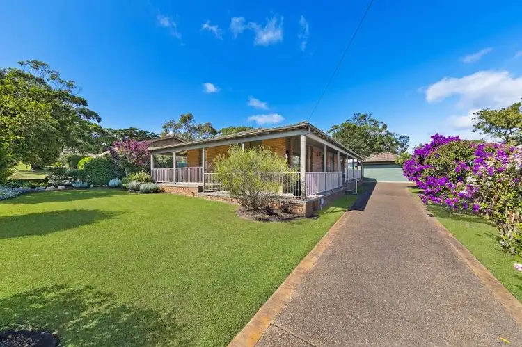 4 Waratah Street, Bateau Bay NSW 2261