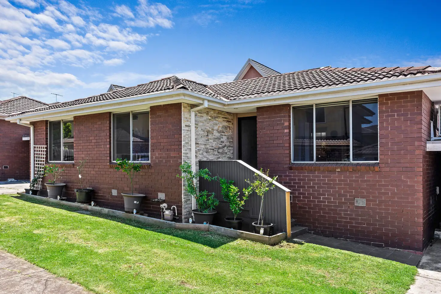 Main view of Homely unit listing, 2/19 Timmings Street, Chadstone VIC 3148