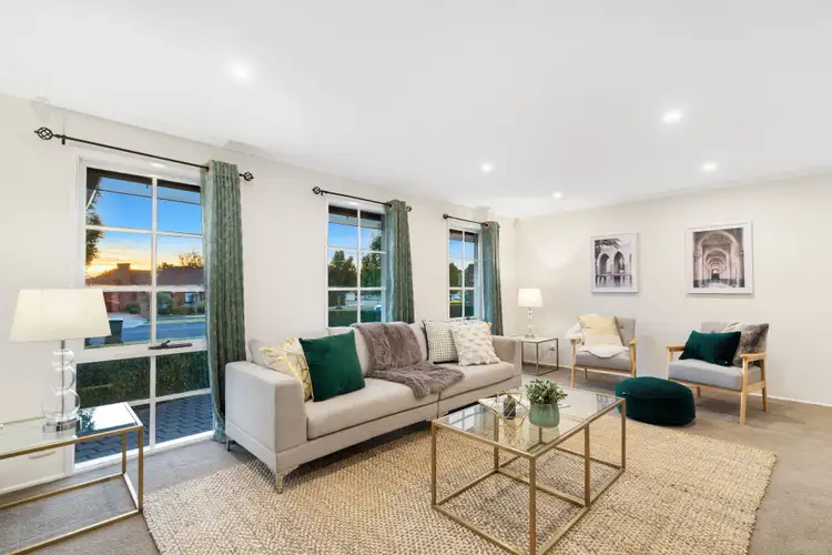 5 Veronica Crescent, Mill Park VIC 3082