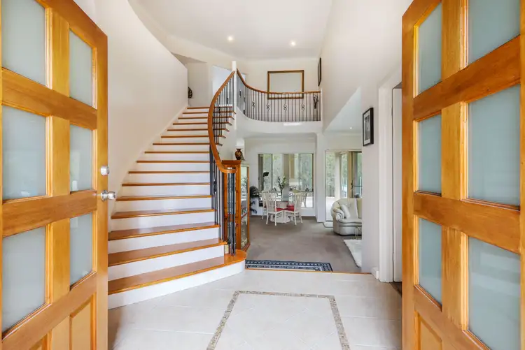 102 Christina Ryan Way, Arundel QLD 4214