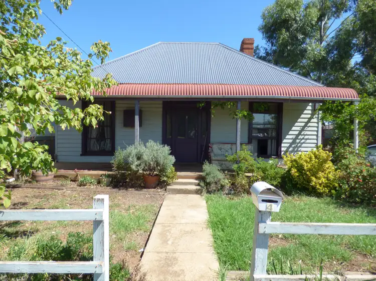 4 Brooke Street, Forbes NSW 2871