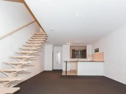 Second view of Homely unit listing, 6/39 Ventura Road, Mermaid Beach QLD 4218