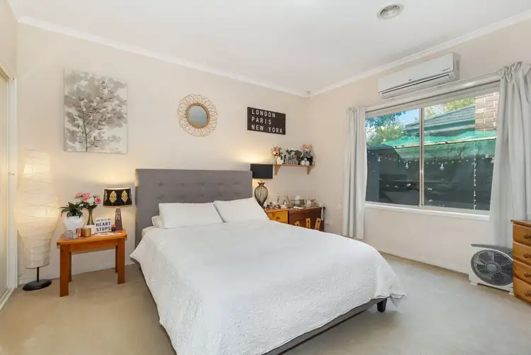 Main view of Homely unit listing, 2/4 Renwick Road, Ferntree Gully VIC 3156