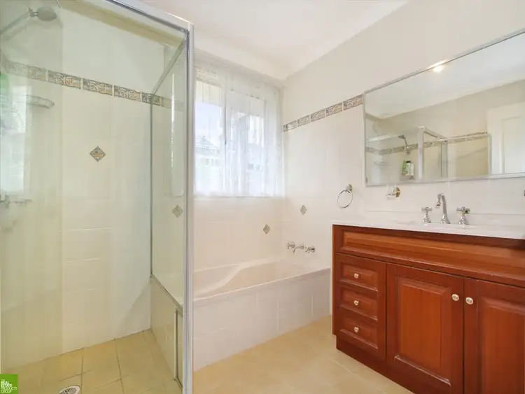 Fifth view of Homely villa listing, 2/21-23 Daisy Street, Fairy Meadow NSW 2519