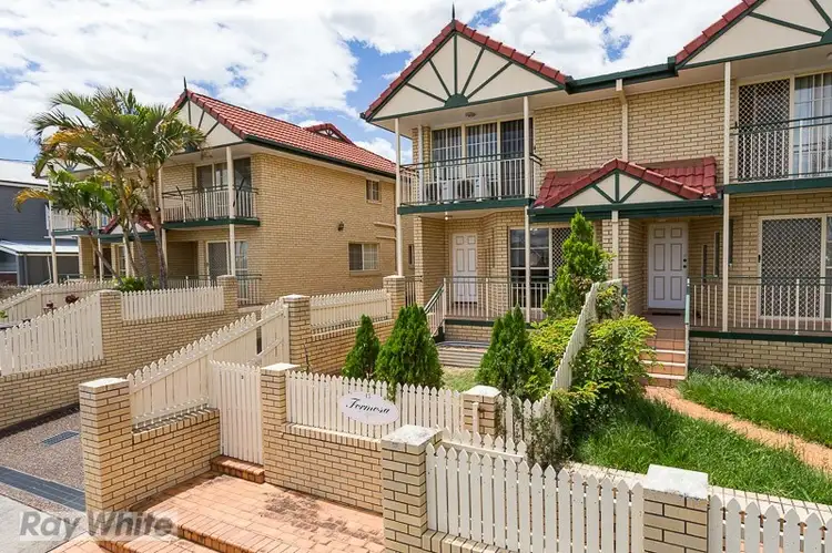 2/43 Ninth Avenue, Coorparoo QLD 4151