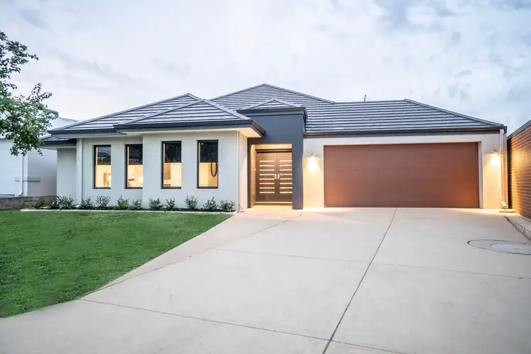 26 Brooking Street
