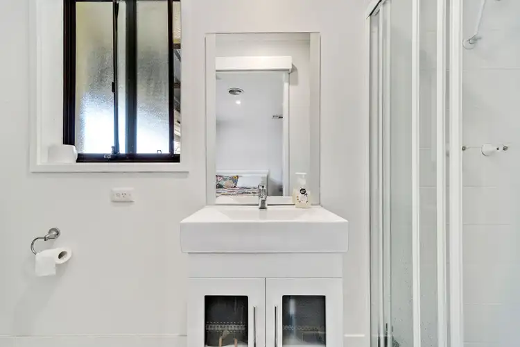 Sixth view of Homely house listing, 16 Whitelegge Close, Florey ACT 2615