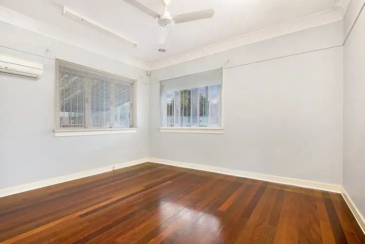 Fifth view of Homely house listing, 2 Lynton Street, Upper Mount Gravatt QLD 4122