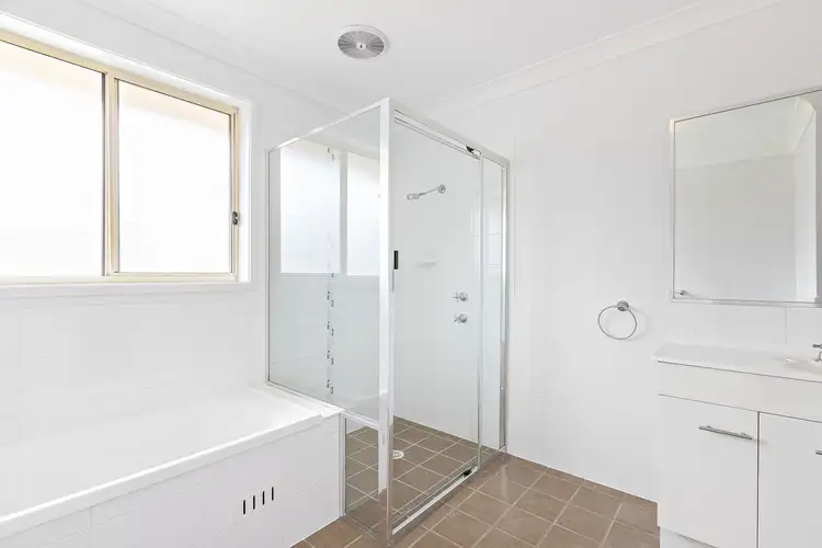 Sixth view of Homely house listing, 2 Harcourt Parade, Macquarie Hills NSW 2285