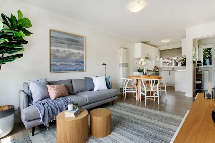 Second view of Homely unit listing, 4/16 Petrie Street, Frankston VIC 3199