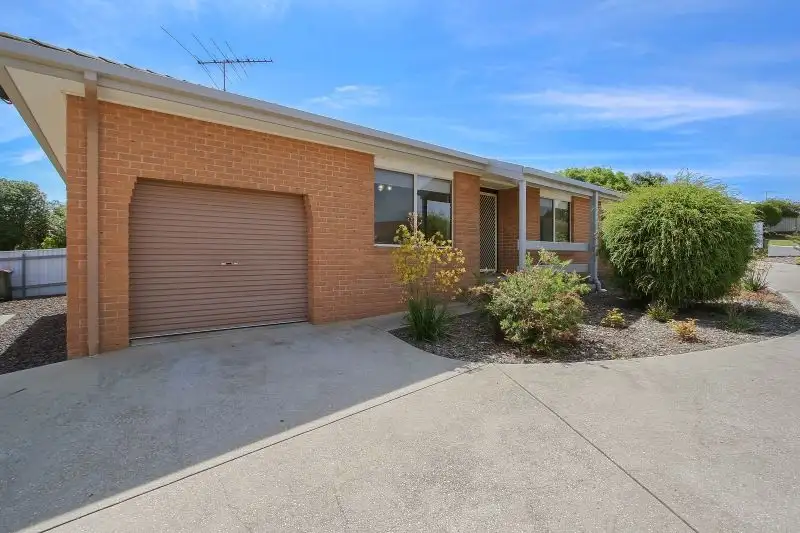 Main view of Homely house listing, 1/4 Dane Place, Wodonga VIC 3690