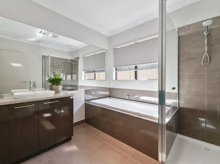 Sixth view of Homely house listing, 14 Weary Dunlop Drive, Benalla VIC 3672