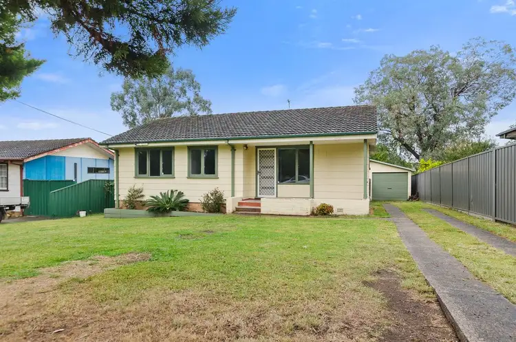 15 Kurrawa Crescent, Koonawarra NSW 2530