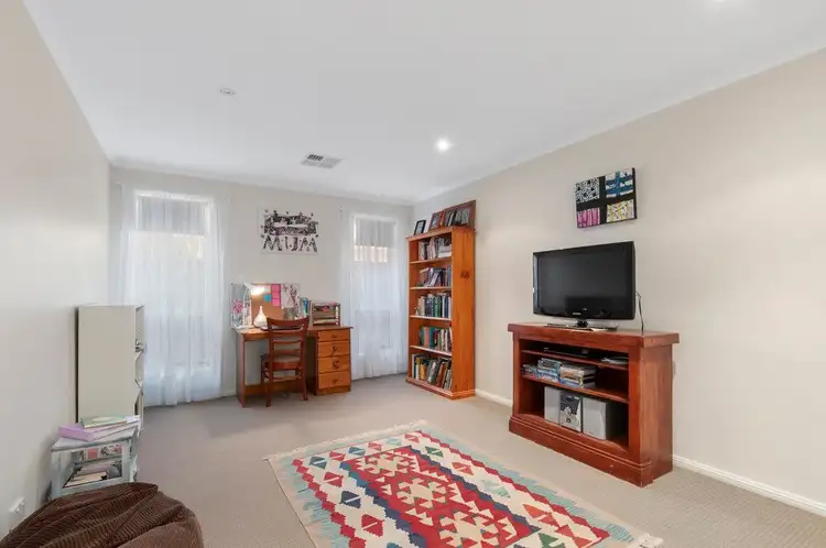 Fifth view of Homely house listing, 2 Davies Court, New Town SA 5554