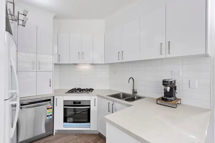 Second view of Homely unit listing, 5/7 Warrigal Road, Hughesdale VIC 3166