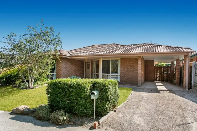 16 Warrawong Drive