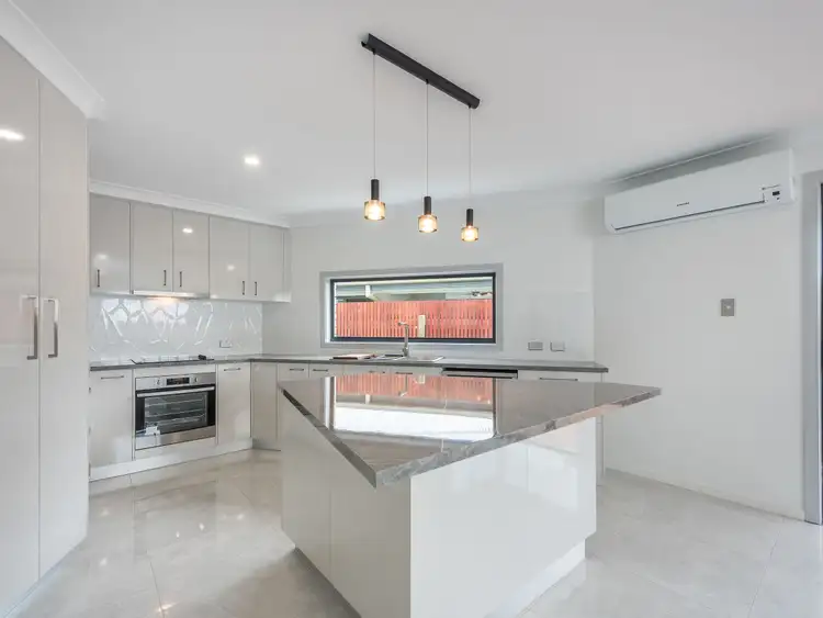 34 Kanimbla Street, Holmview QLD 4207