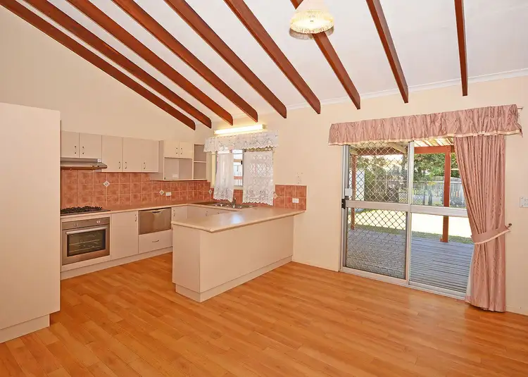 Sixth view of Homely house listing, 10 Owen Crescent, Urangan QLD 4655