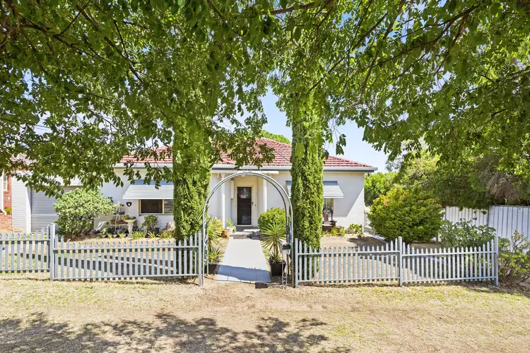 135 Upper Street, Tamworth NSW 2340