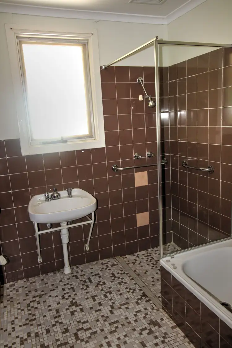 Fifth view of Homely house listing, 8 Belah Street, Renmark SA 5341