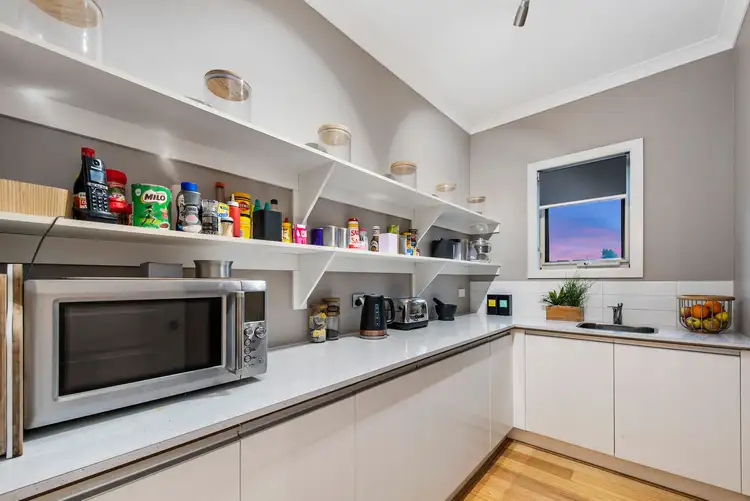 Fourth view of Homely house listing, 5 Alvis Close, Taylors Hill VIC 3037